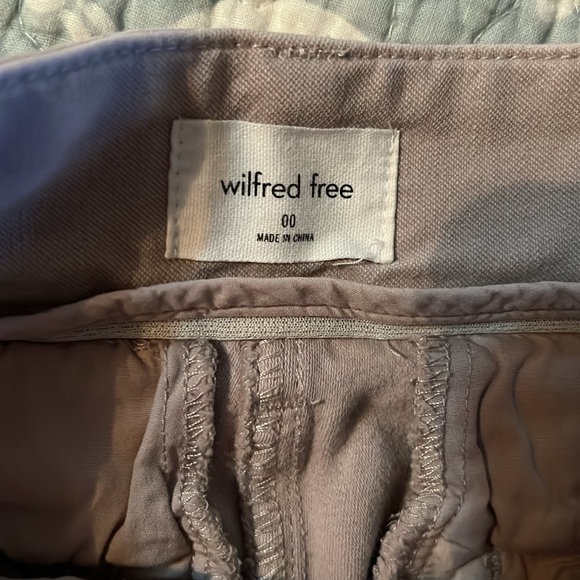 ARITZIA Wilfred Free size 00 Pants- EUC EXCEPT FOR STAINING ON LOWER LEG - Picture 2 of 9